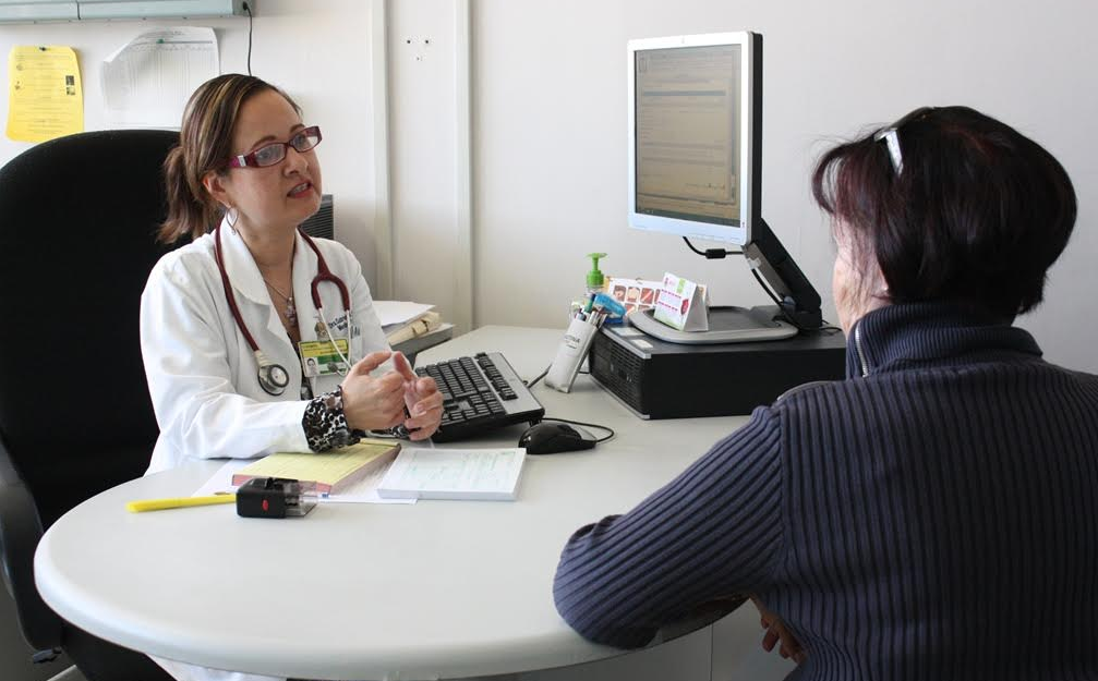 Comunicación médico-paciente es indispensable para el diagnóstico oportuno