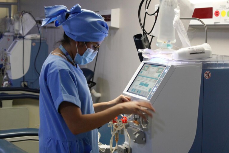 Hospital Pediátrico Iztacalco brinda servicio gratuito de hemodiálisis a niños con insuficiencia renal